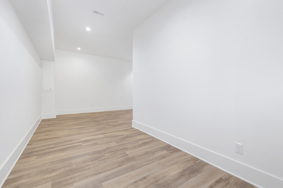 Transitional home design photo in Charlotte