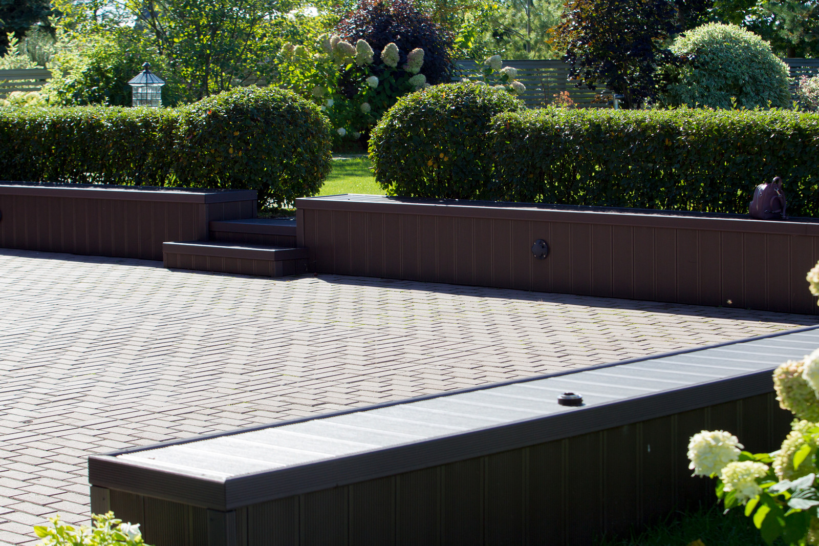 Сад на Пятницком шоссе.  Дизайнер Лариса Юрова