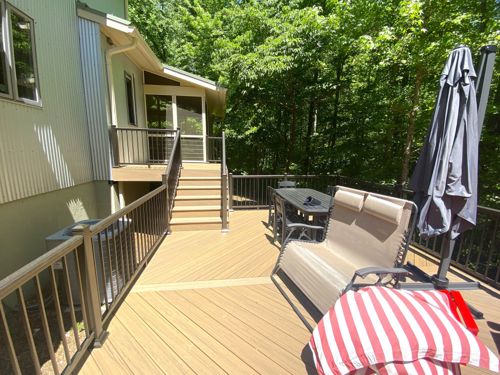 Minimalist deck photo in Raleigh