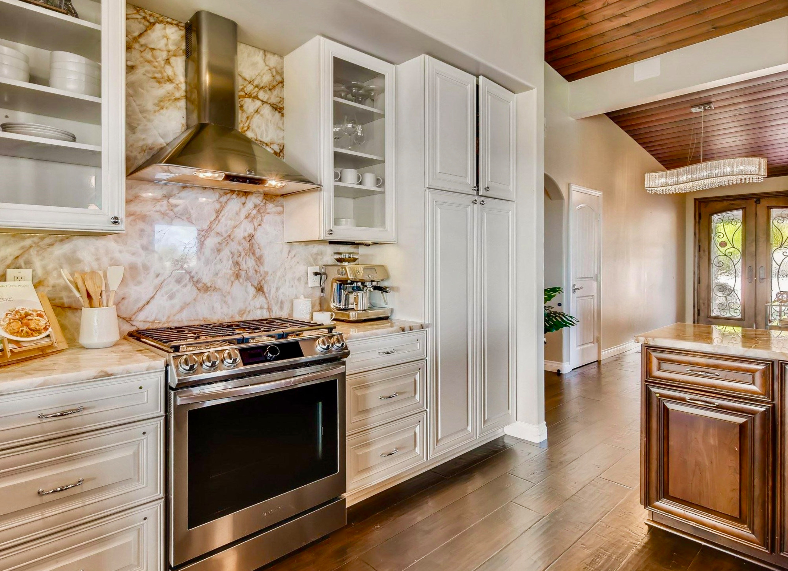 Home staging - luxury San Diego view property