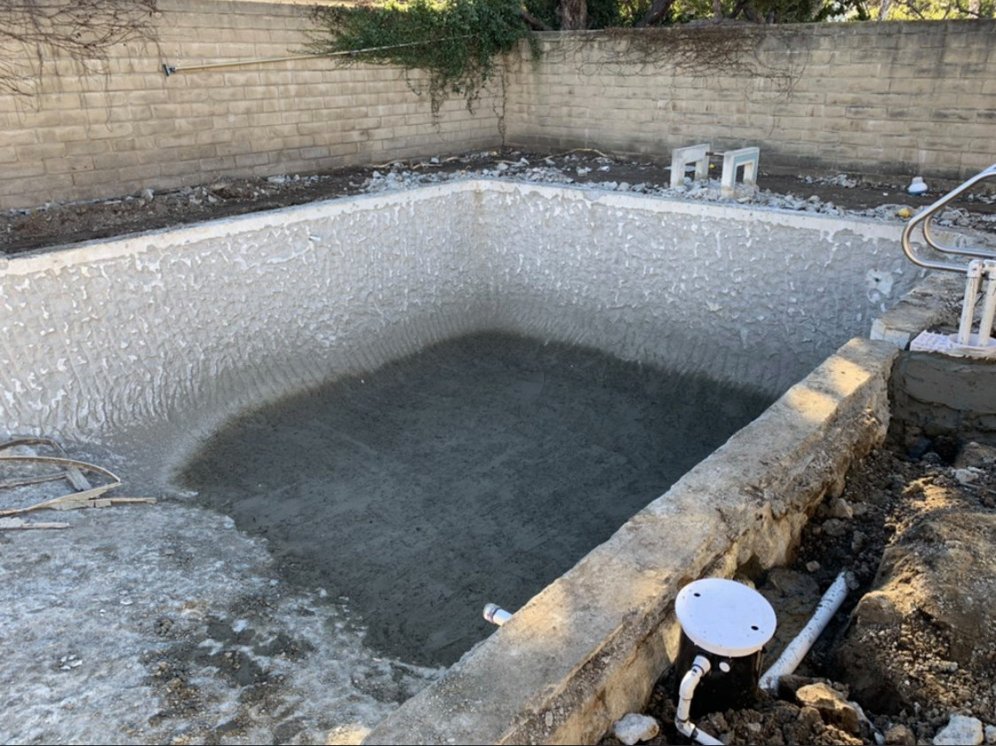 Pool remodeling in Calabasas