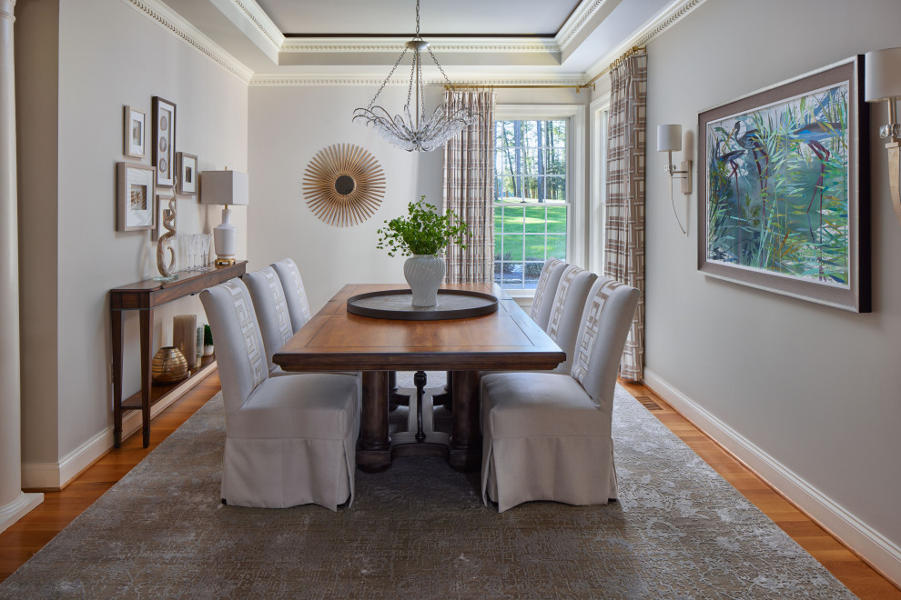 Riverside Mansion Dining Area