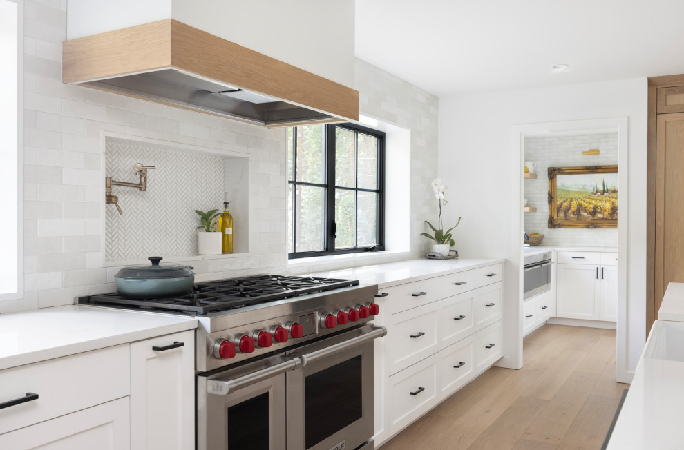 Transitional kitchen photo in Portland