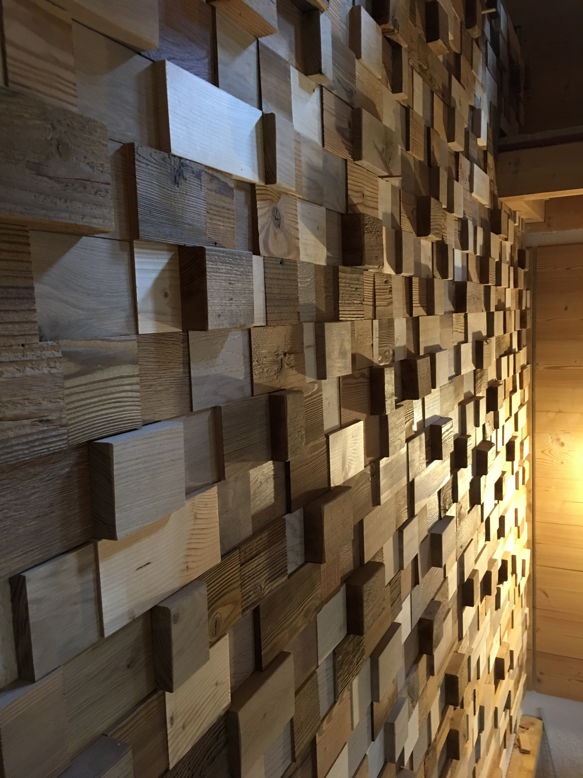 HABILLAGE MURAL le bois sous toutes ses formes et couleurs