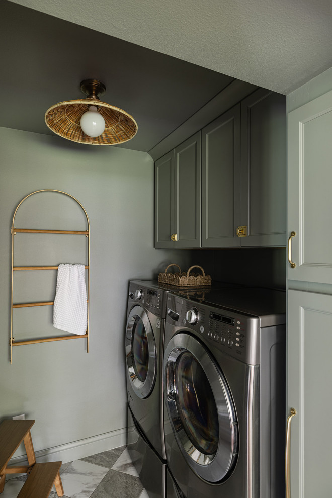 Inspiration for a transitional laundry room remodel in Cedar Rapids