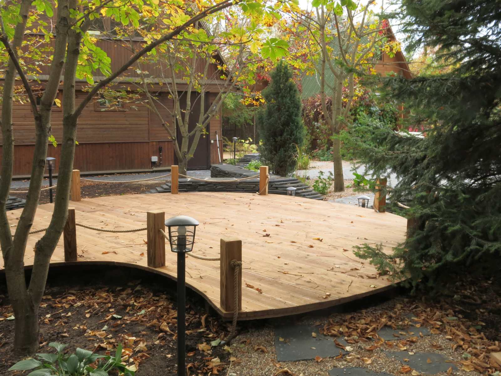 ОБЫКНОВЕННЫЙ САД ДЛЯ НЕОБЫКНОВЕННОЙ СЕМЬИ