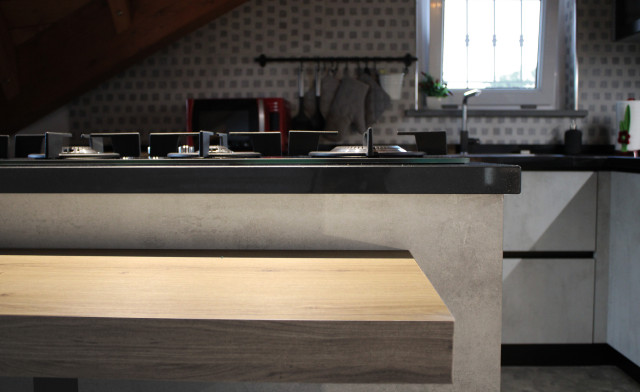 DP House industrial-kitchen