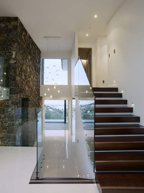 AVERY PLACE contemporary-trappa