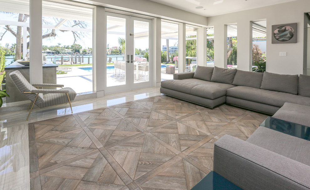 Private Residence In La Gorce