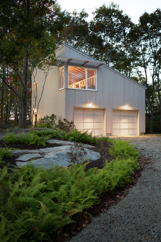 Inspiration for a mid-sized contemporary detached two-car workshop in Portland Maine.