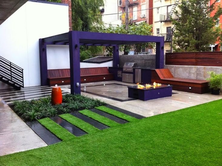 Design ideas for a mid-sized contemporary rooftop garden in San Francisco with a fire feature.