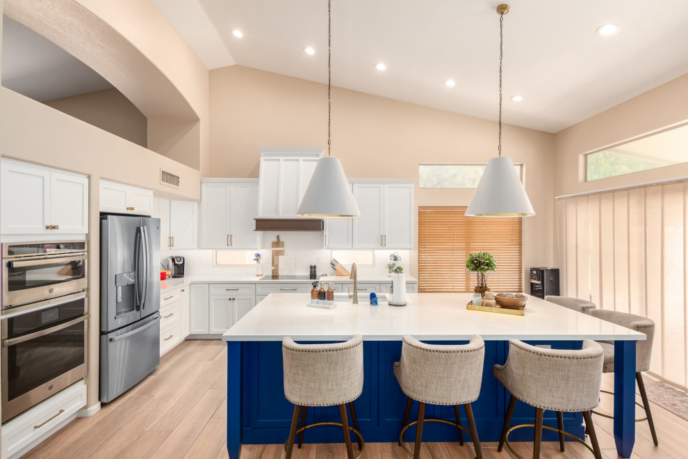 Inspiration for a transitional kitchen remodel in Phoenix