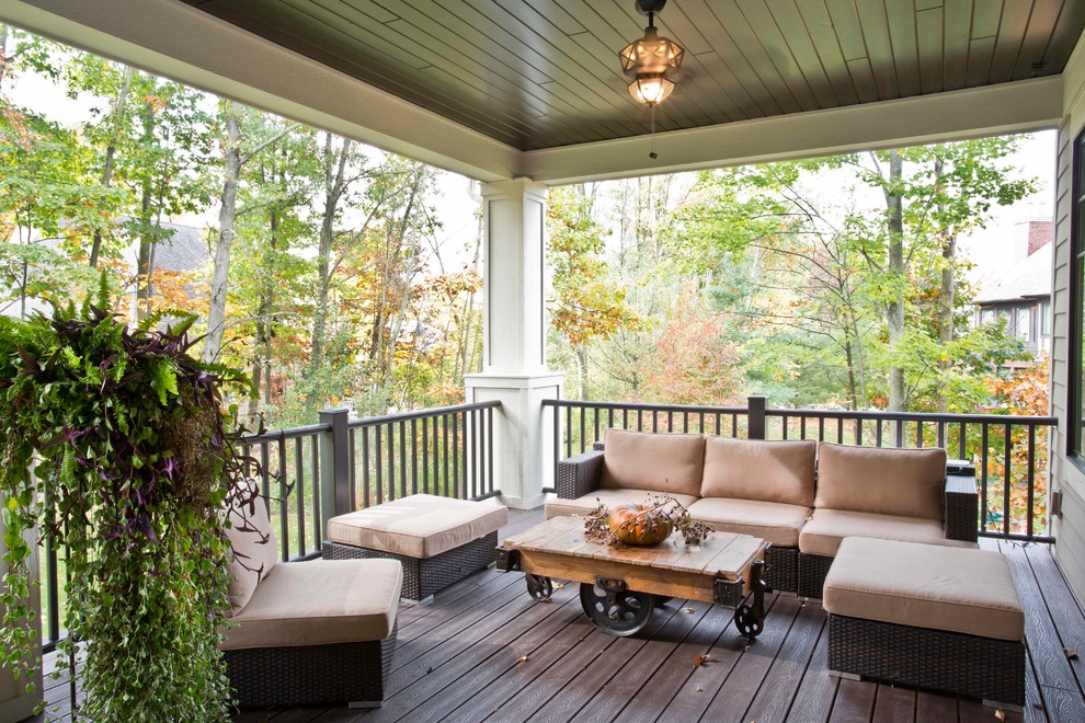 This is an example of a traditional side yard verandah in Grand Rapids with a roof extension.