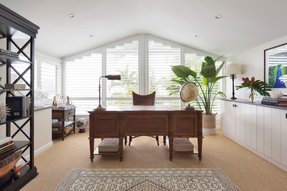 Imagen de despacho abovedado minimalista grande con paredes azules, tatami, escritorio independiente y suelo beige