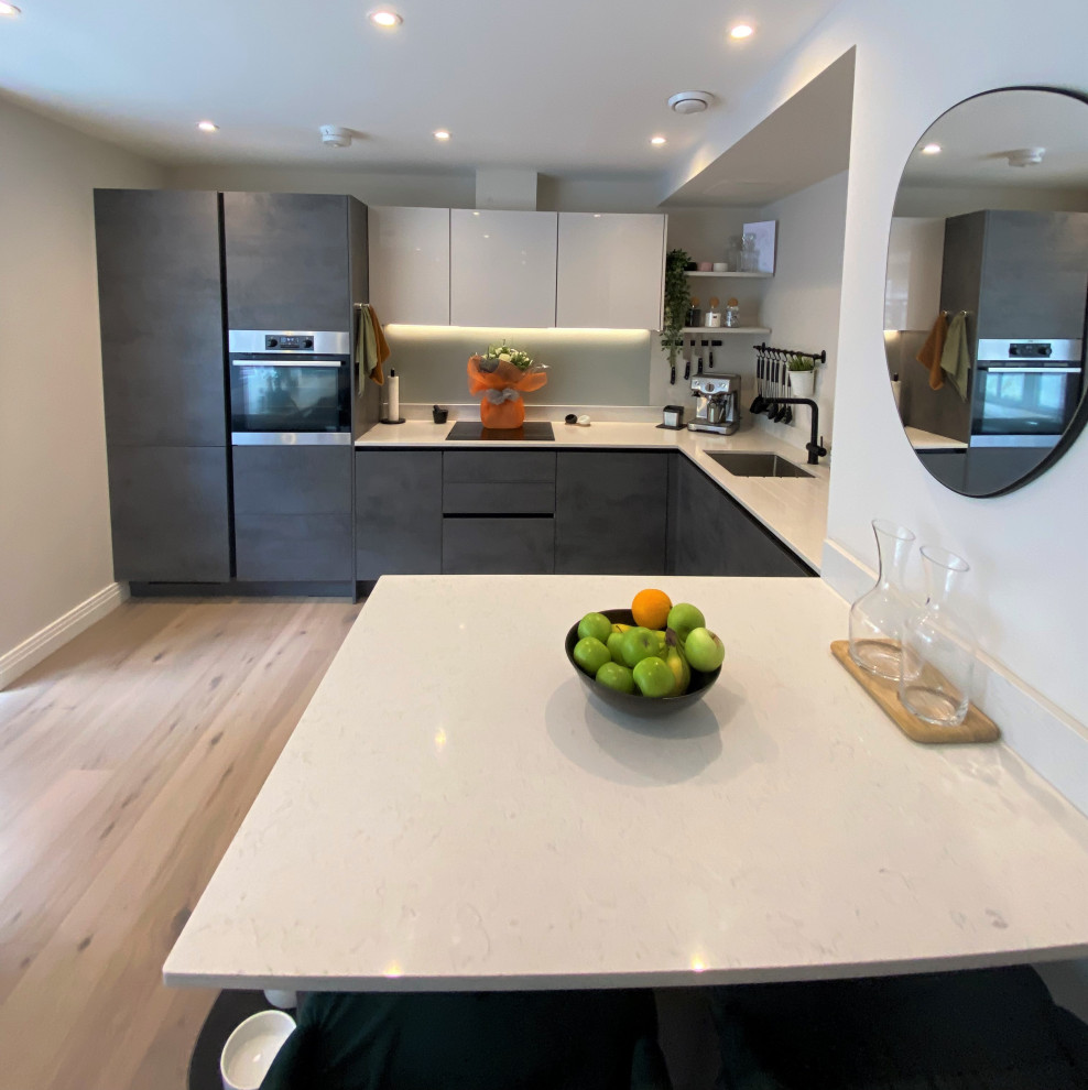 Design ideas for a modern home in Surrey.
