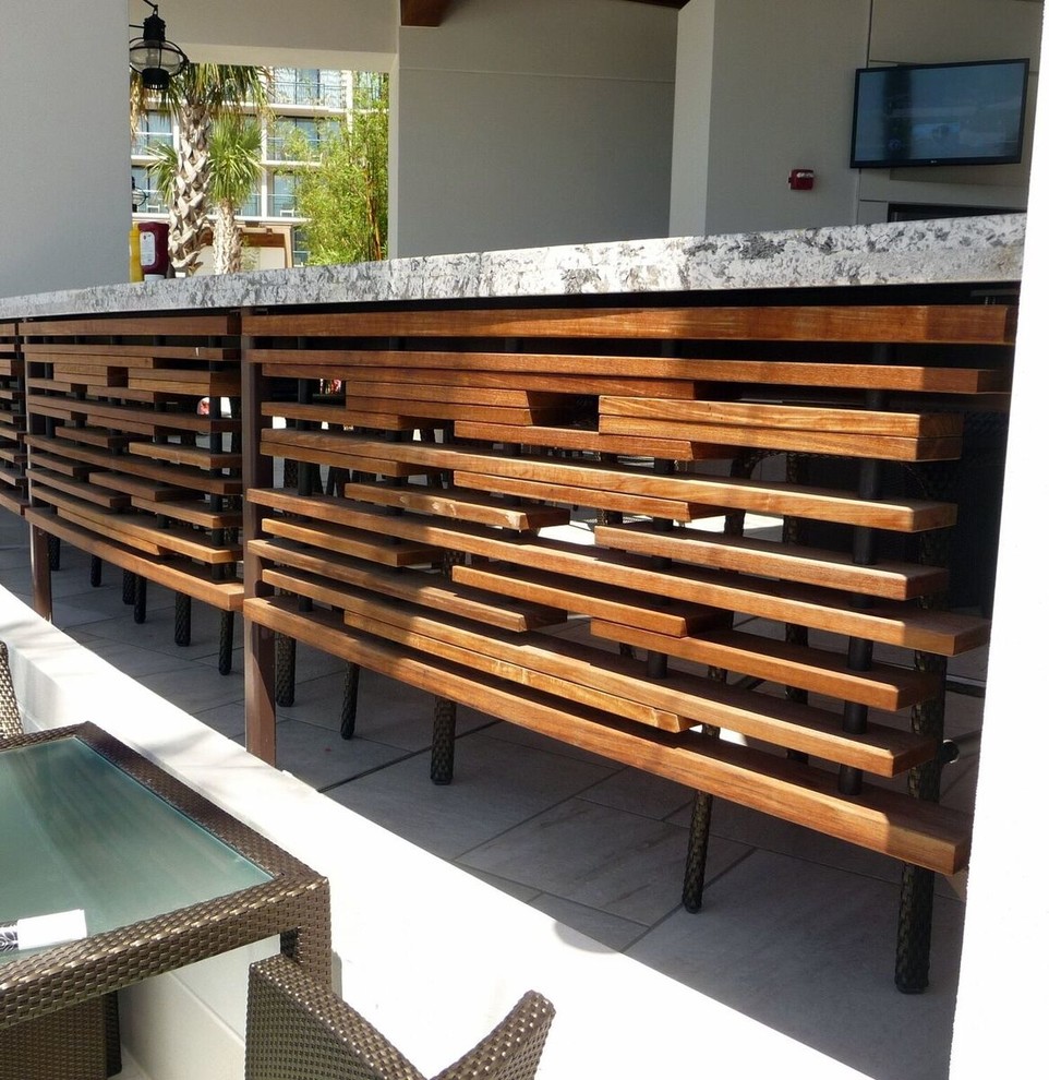 Kitchen - rustic kitchen idea in Orange County