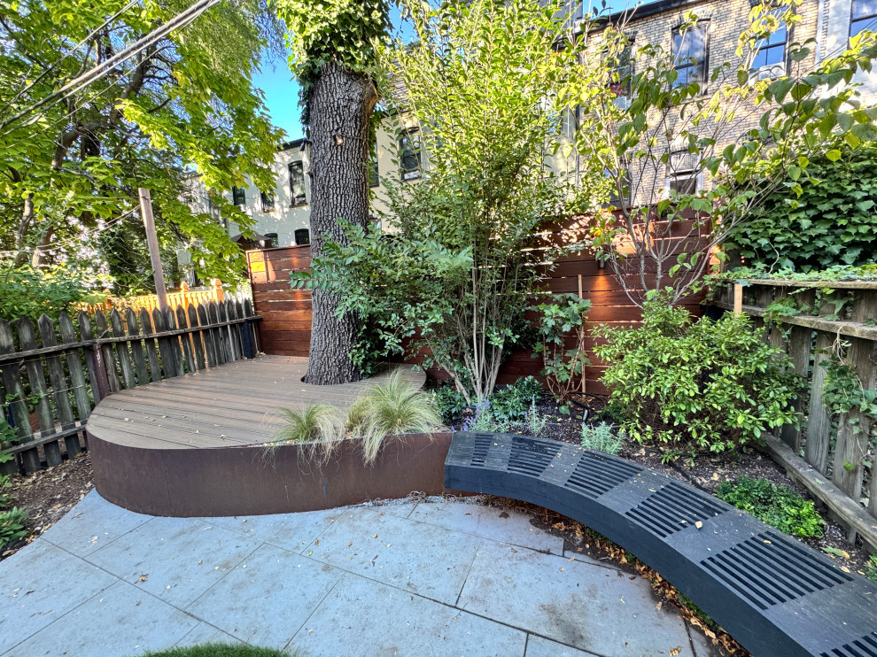 Park Slope curvy garden