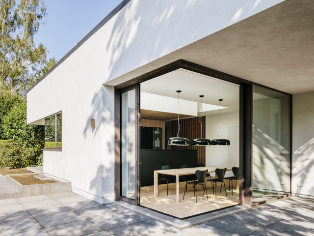 Haus STI moderno-terraza-y-balcon
