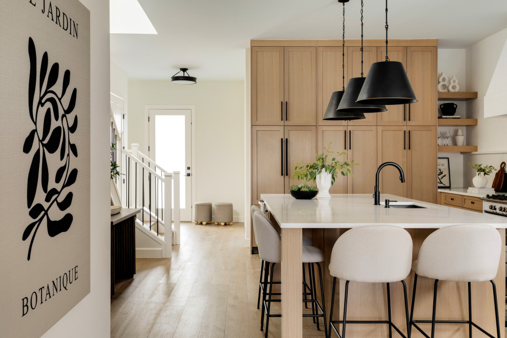 Kitchen - kitchen idea in Calgary