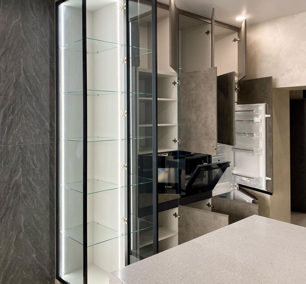 Небольшая красивая кухня на заказ