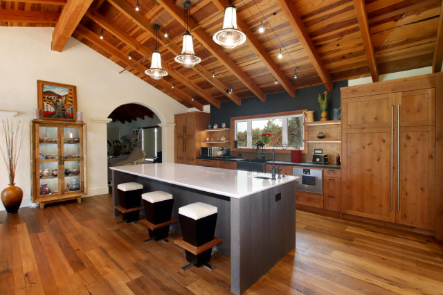 Extraordinary Mountain Home rustico-cocina