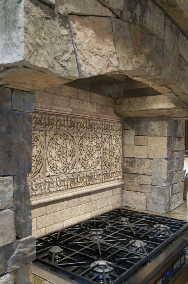 Kitchen - rustic kitchen idea in Orange County