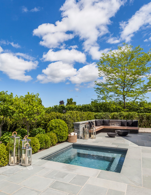 Contemporary Pool trendy-pool