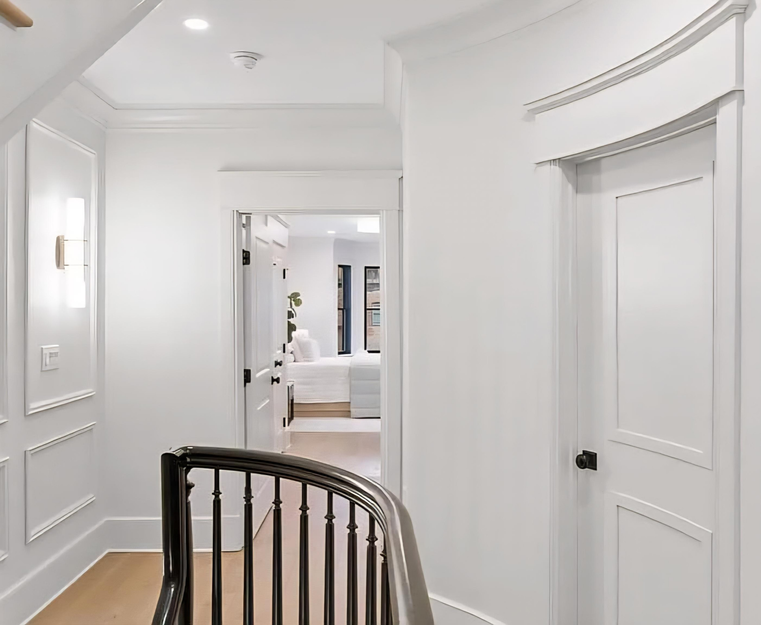 Project #154 | Classic & Chic Wood Railing