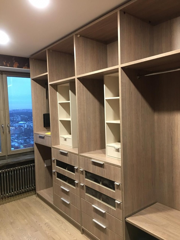 Гардеробная с пантографом в ЖК «До Ре Ми»