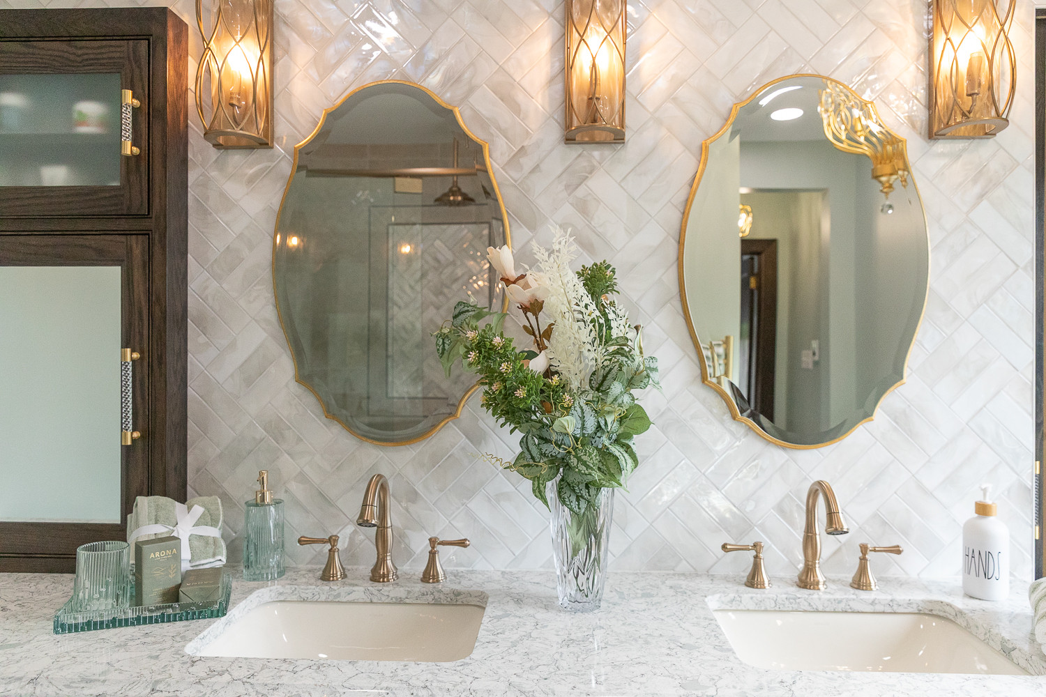 Lovely Master Ensuite