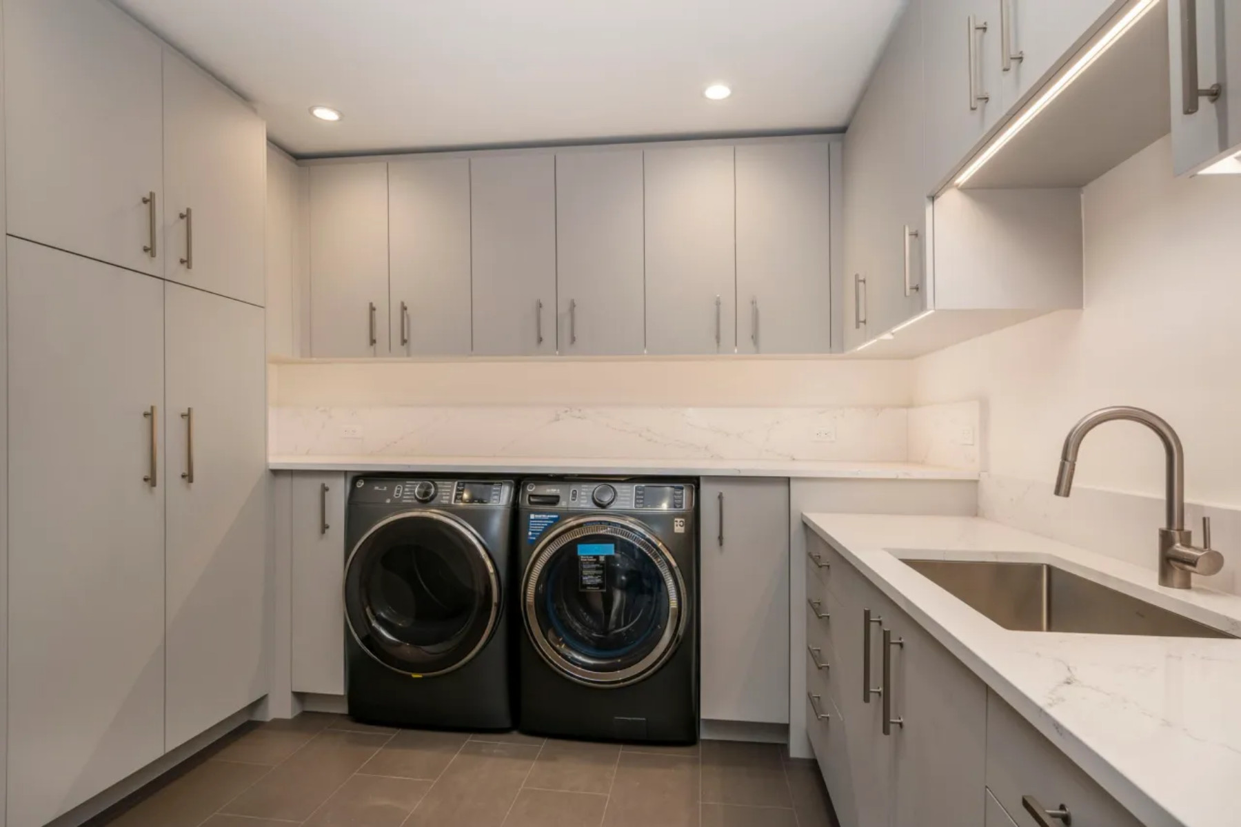 The Snowbird Townhomes Laudry Room