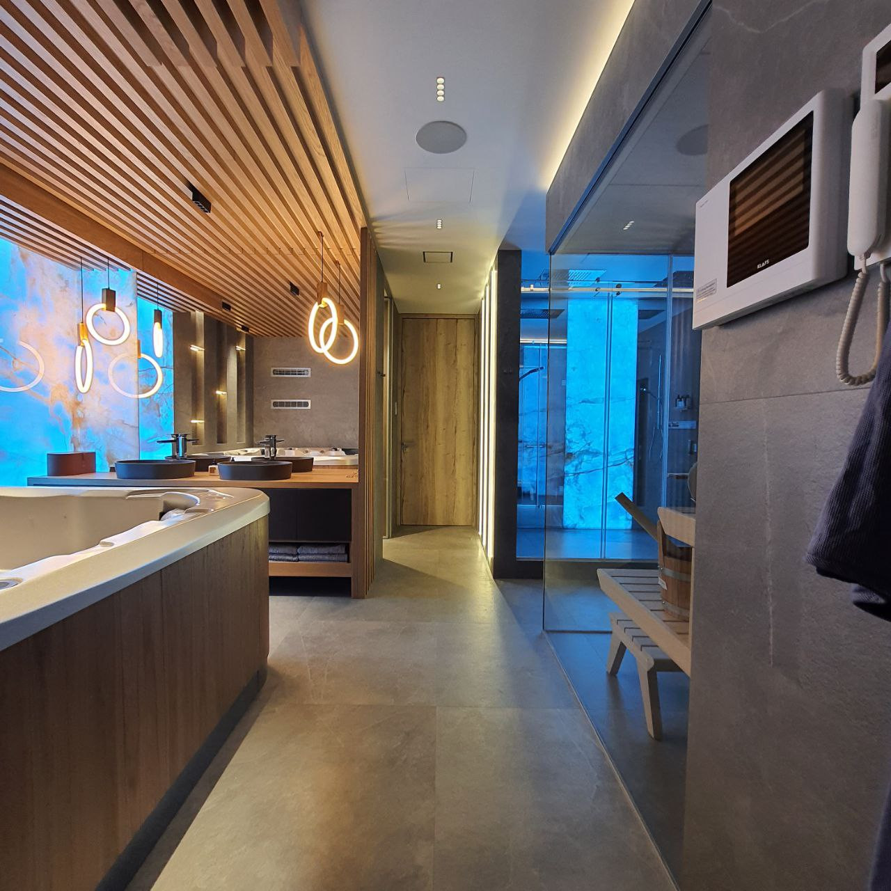 Сколково Парк 210