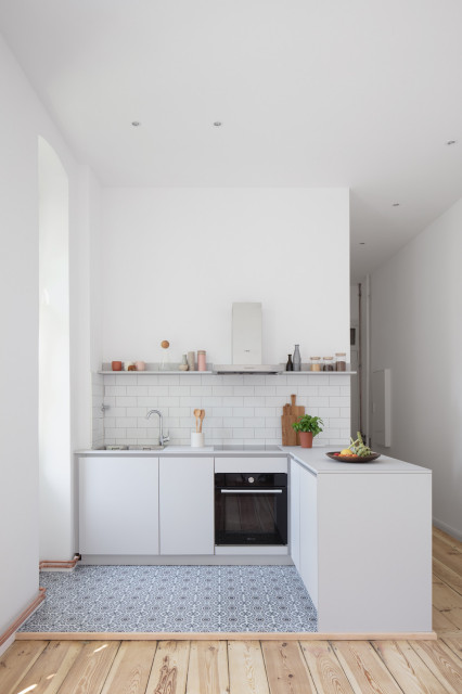 04 apartment Berlin contemporary-kitchen