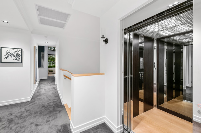 Barton Residence trendy
