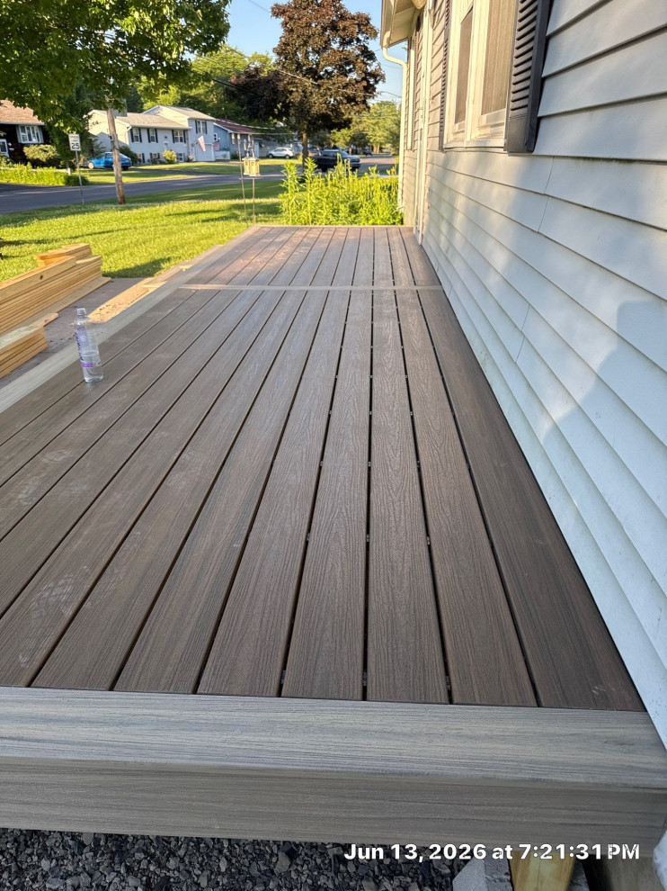 Two Tone Trex Deck