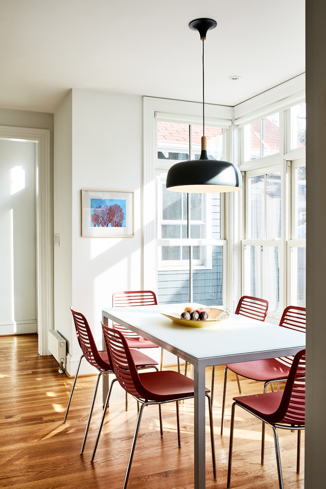 Inspiration for a transitional dining room remodel in DC Metro