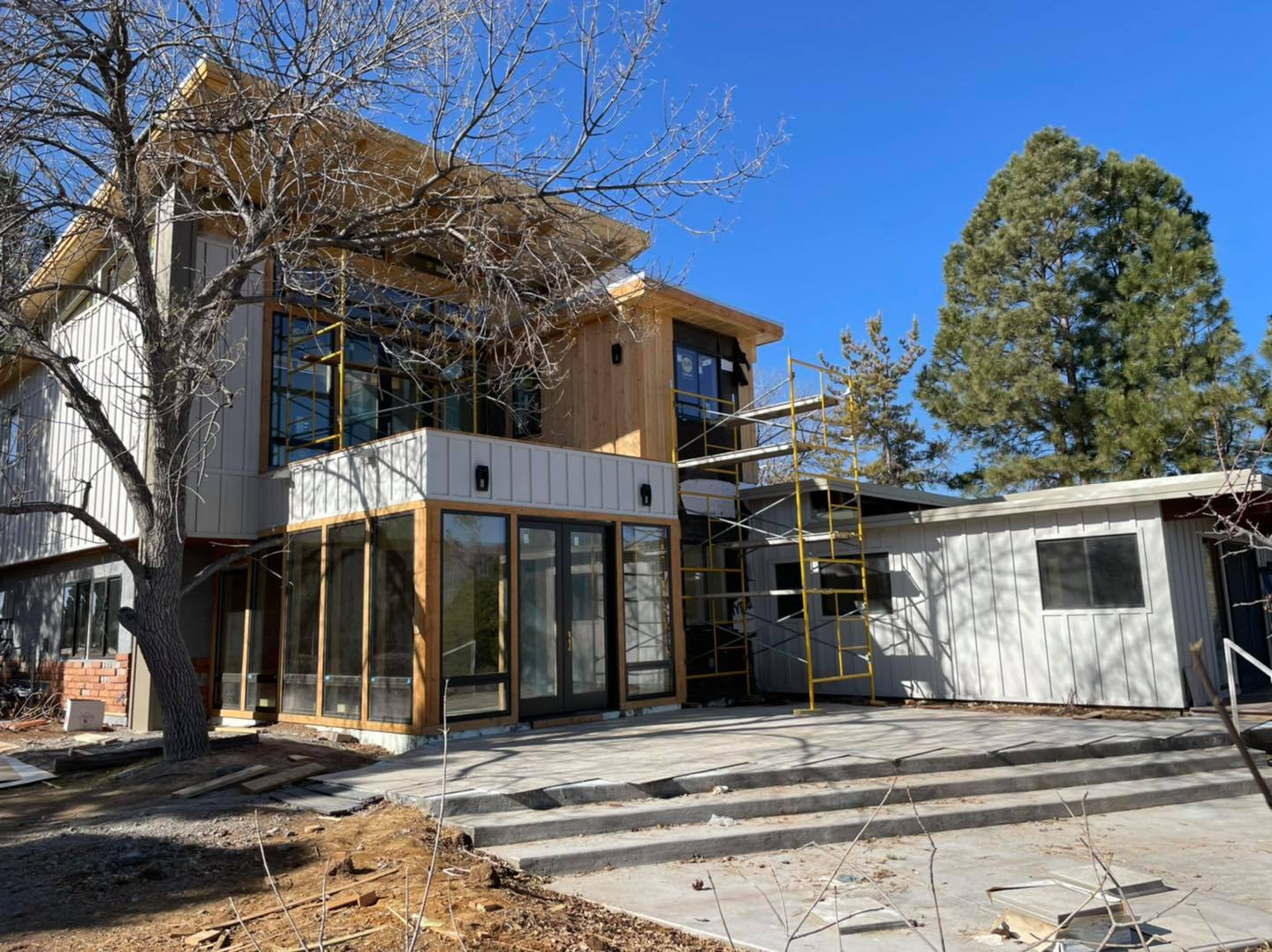 Example of a 1950s exterior home design in Albuquerque