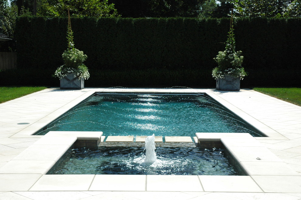 Inspiration for a contemporary pool in Detroit.