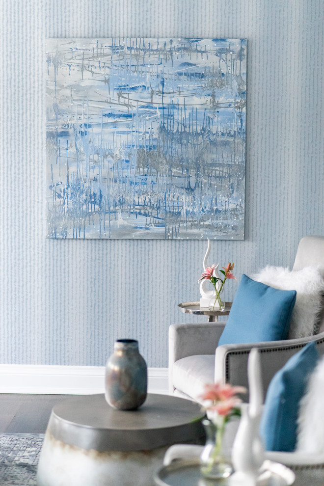 Inspiration for a transitional home design remodel in Toronto