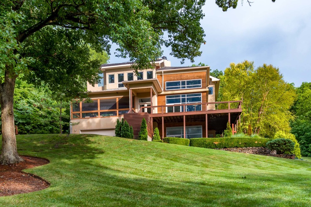 Inspiration for a transitional home design remodel in Nashville