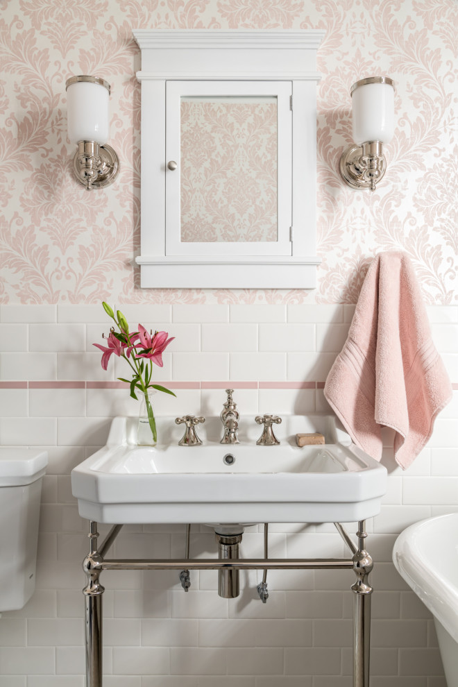 Elegant bathroom photo in Atlanta