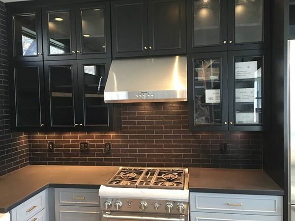 Backsplash modern-kueche