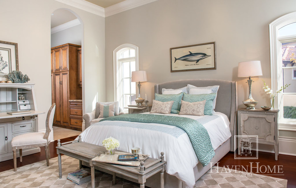 Inspiration for a transitional bedroom in Tampa.