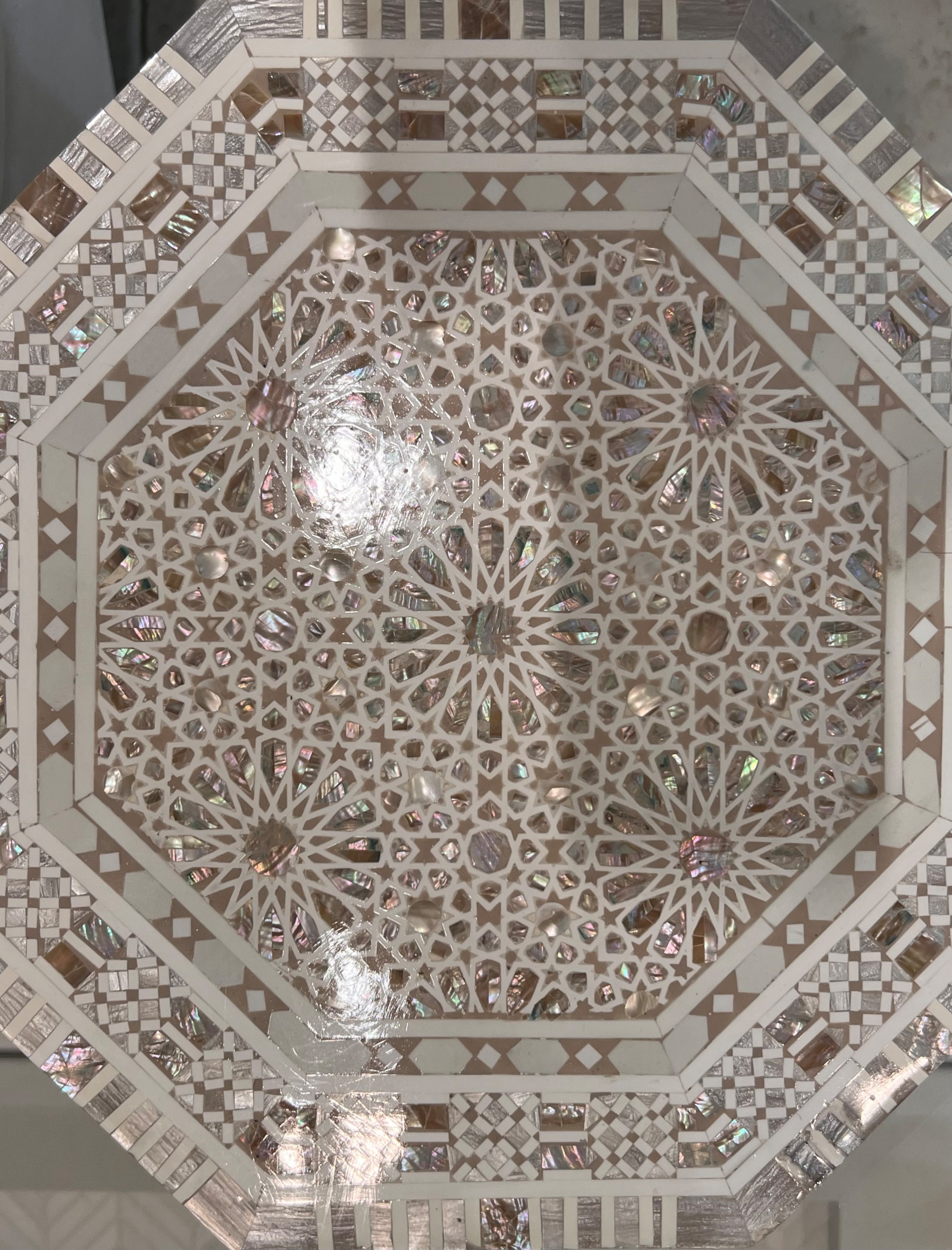 No Moroccan-inspired space would be complete w/o accents & inspiration pieces