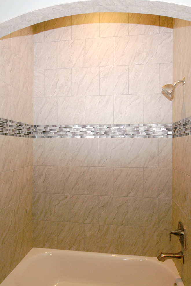 Home design - rustic home design idea in Jacksonville