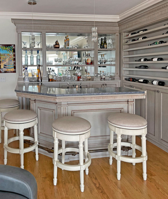 Classic Residential Bar in Toms River, NJ. Traditional Home Bar