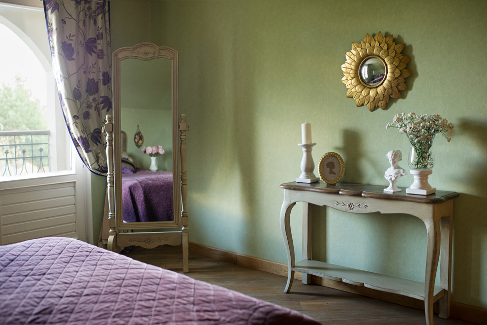 Как из фоторамки сделать необычный аксессуар для украшения дома?