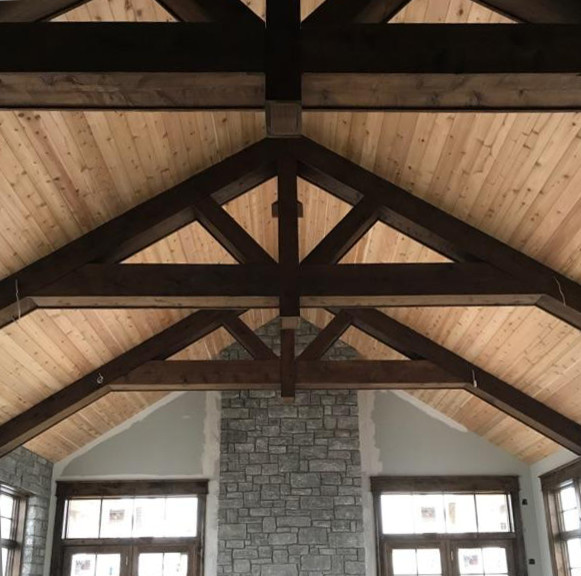 Rustic Truss & Cedar Ceiling rustik-allrum