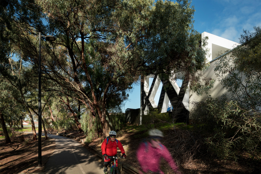 Design ideas for a contemporary exterior in Adelaide.