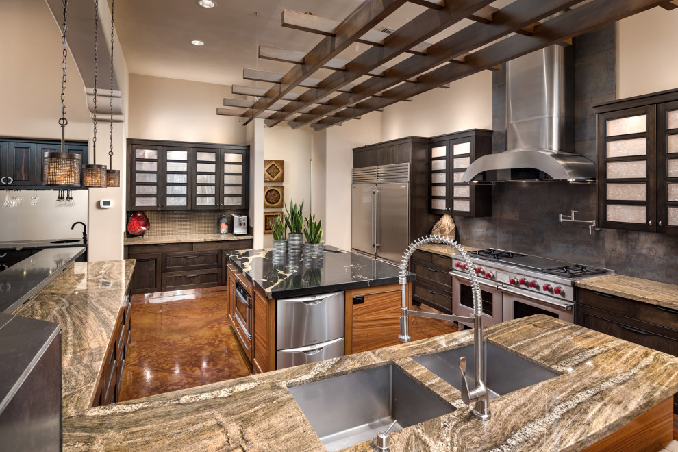 Kitchen - kitchen idea in Phoenix